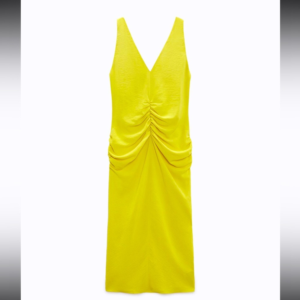NWT- Zara Center Ruched Dress -M